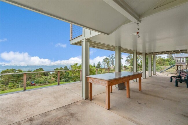 Building Photo - 18-505 Haleakala Hwy