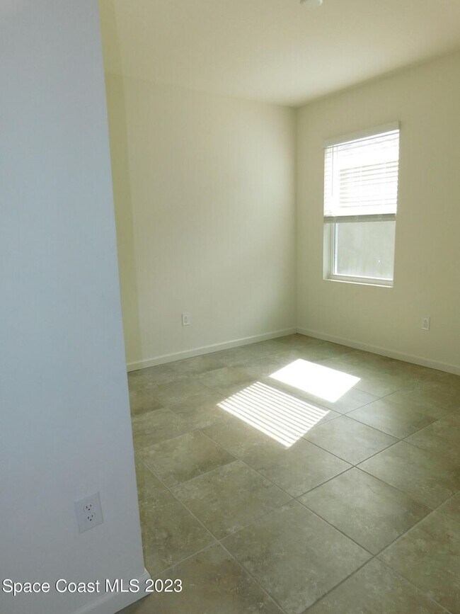 Building Photo - 739 Forest Trace Cir