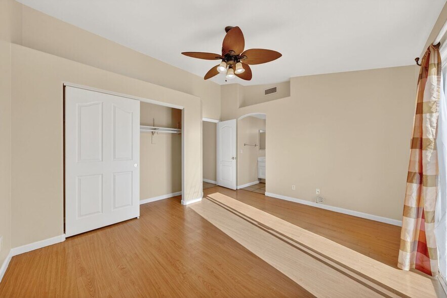 Building Photo - 3854 Chopin Ct