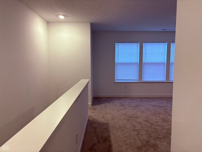 Building Photo - 5916 Sunstone Rd