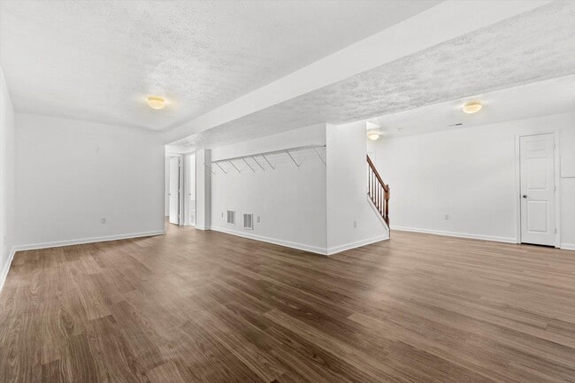 Building Photo - 4BR Columbia Home w/ Finished Basement, Deck & Open Green Space