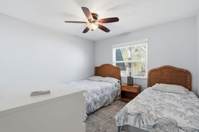 Building Photo - 337 S McMullen Booth Rd