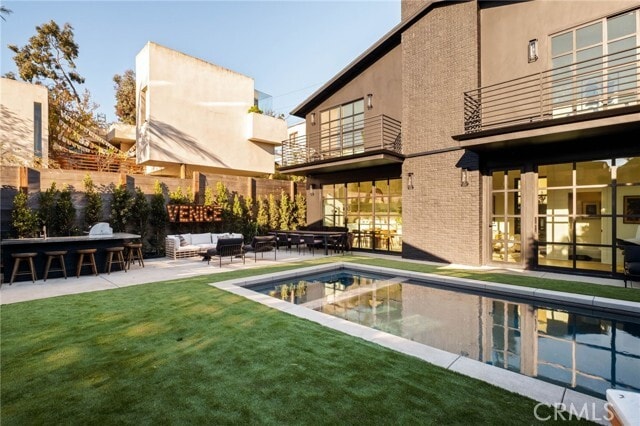 Building Photo - 354 5th