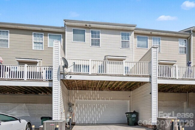 Building Photo - 2029 Kegsworth Dr