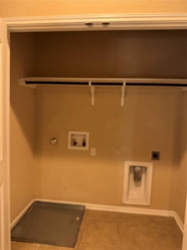 Building Photo - 7220 Wyoming Springs Dr
