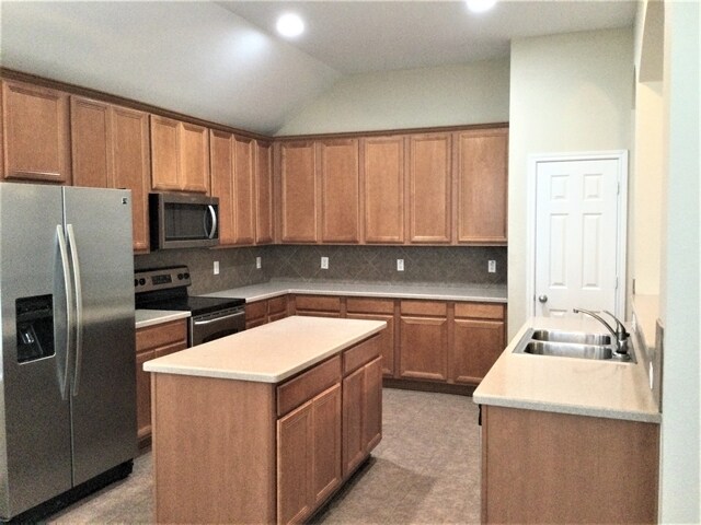 Building Photo - 5827 Foxglove Ln