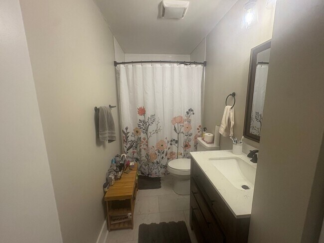 Building Photo - 2BR/ 2BA one-level home in North Knoxville