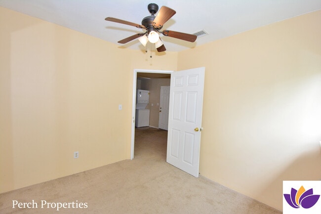 Building Photo - 22149 Wyandotte St