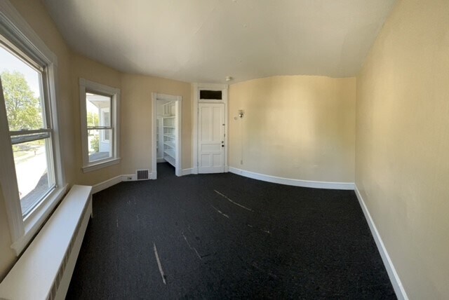 Building Photo - 9 Hickok Pl