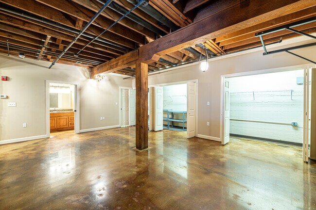 Building Photo - 126 McCammon Ave