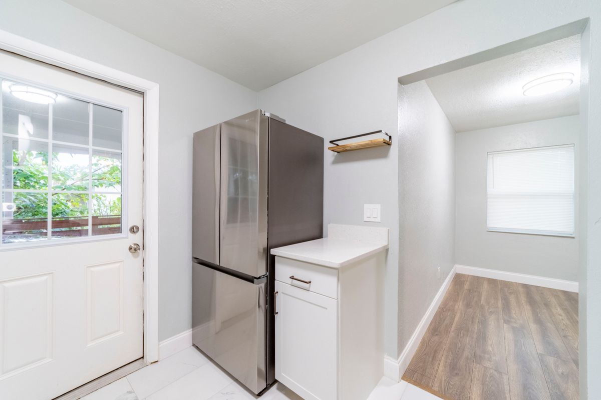 Building Photo - 51 N Cortez Ave