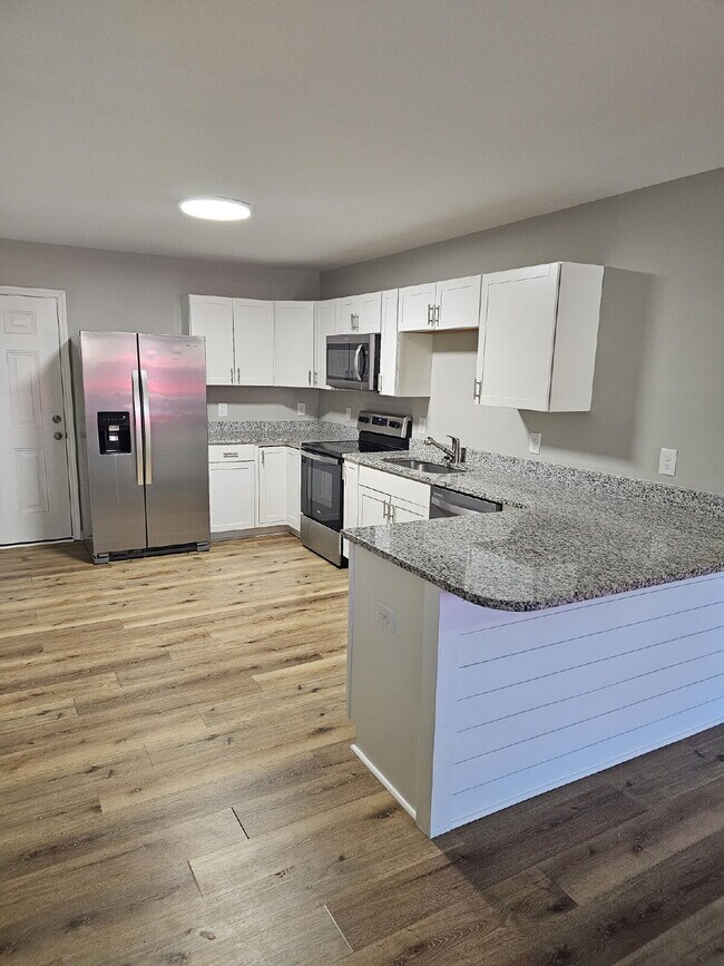 Building Photo - Brick Duplex for Rent Just Minutes from Lincolnton!