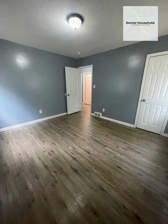 Building Photo - 18010 Lesure St