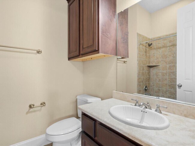 Building Photo - 17306 Lake Chelan Ln