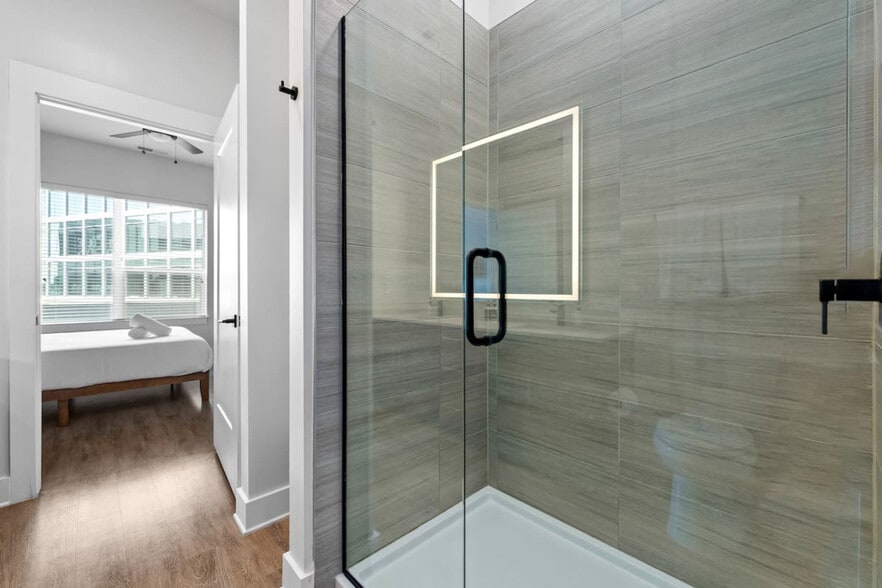 Building Photo - 801 N Mac Dill Ave