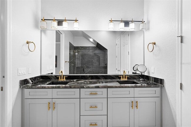 Building Photo - 2300 Painter Ln