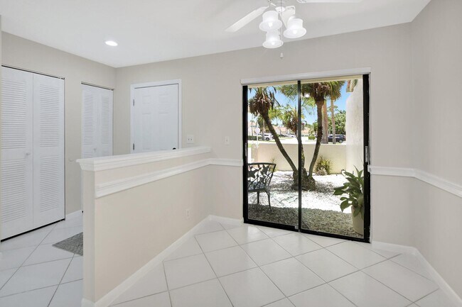 Building Photo - 21650 Coronado Ave