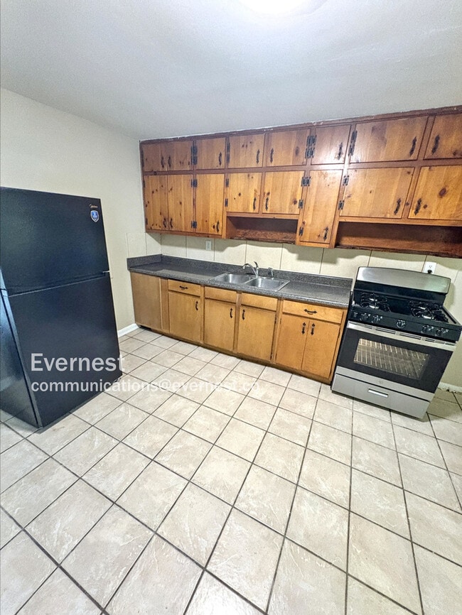 Building Photo - 2031 Nettie Ct