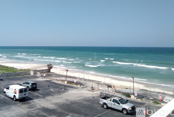 Primary Photo - 2043 S Atlantic Ave