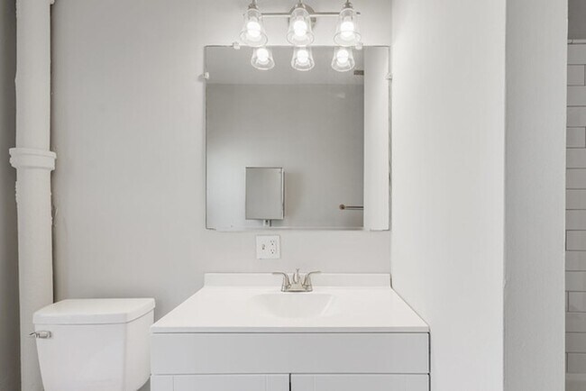 Building Photo - Great Apartment in Church Hill for Rent!