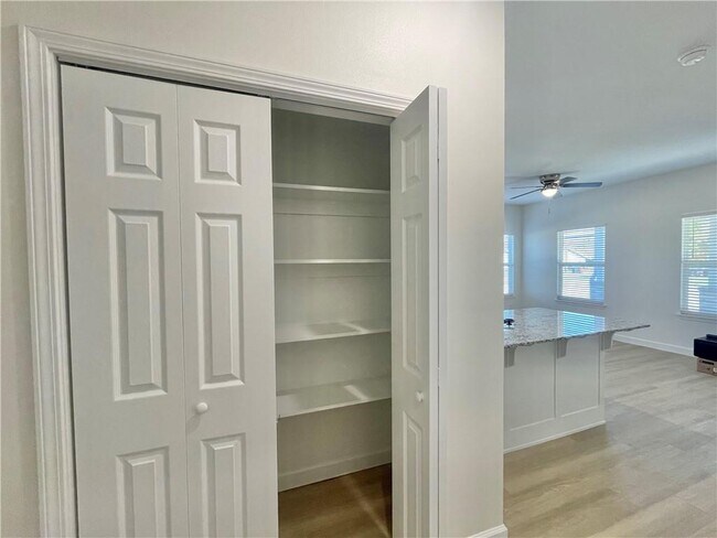 Building Photo - 506 Park St