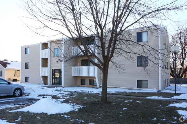 813 N 14th St - East Park Apartments