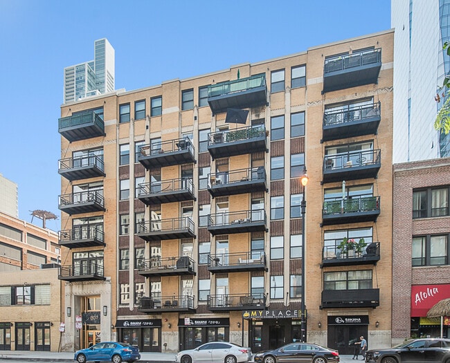 Primary Photo - 1307 S Wabash Ave