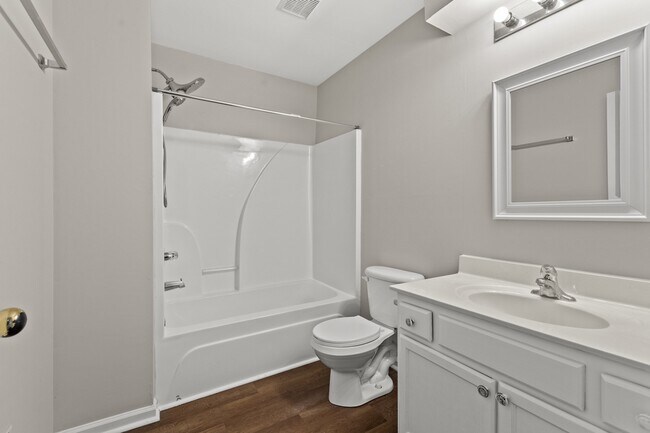 Building Photo - 412 John Sutherland Dr