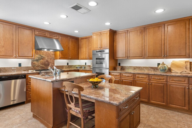 Building Photo - 75951 Kimberly Ln