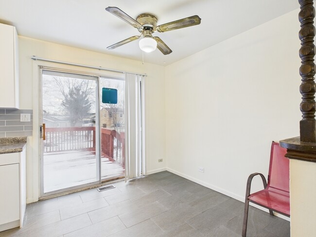 Building Photo - 17681 Country Club Ln