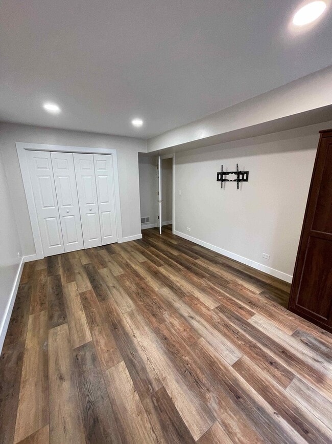 Building Photo - 1160 Osterman Ave