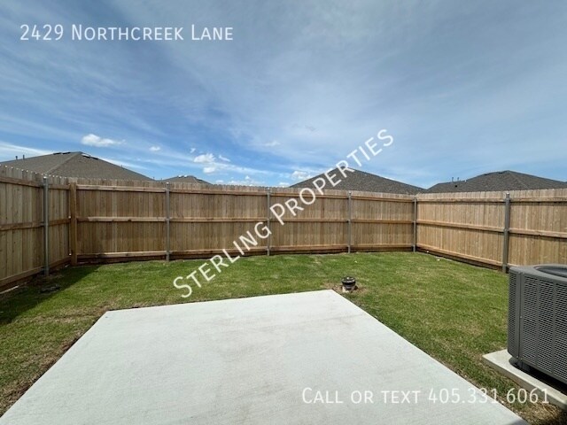 Building Photo - 2429 Northcreek Ln