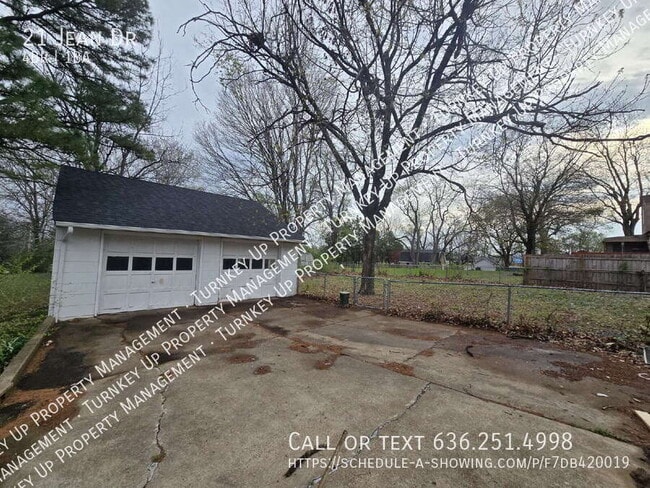 Building Photo - 21 Jean Dr