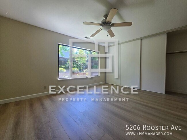 Building Photo - 5206 Rooster Dr