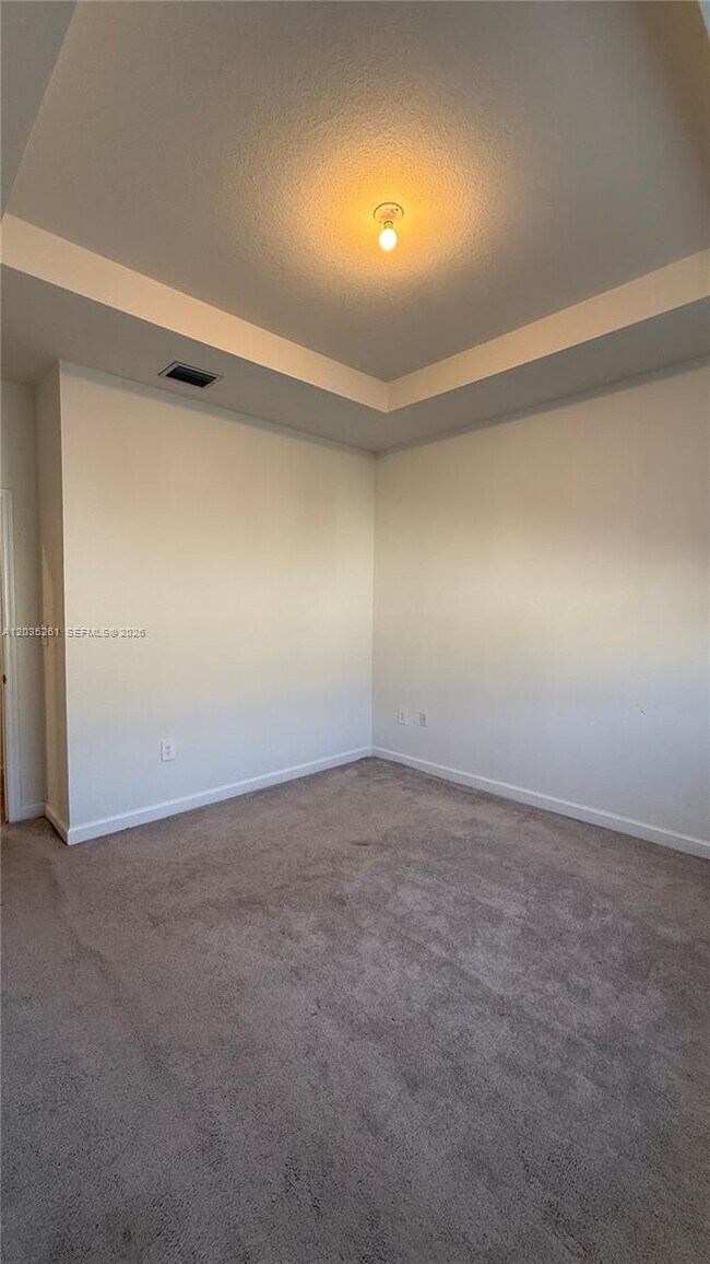 Building Photo - 13265 SW 286th Terrace