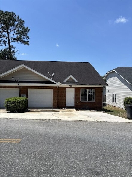 Building Photo - 1852 Nena Hills Dr