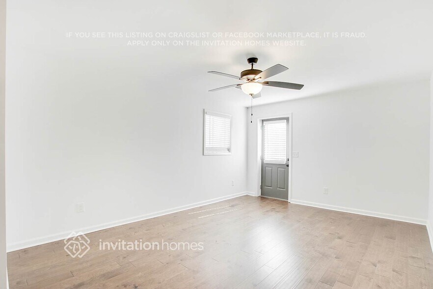 Building Photo - 675 Village Ln Dr SW