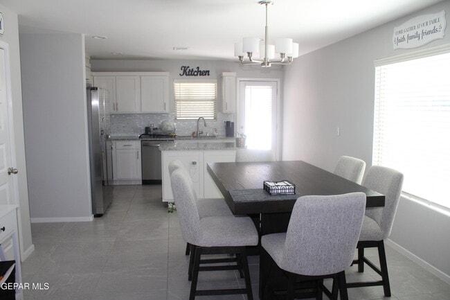 Building Photo - 640 Paseo Dulce Ave