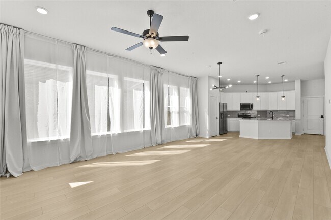 Building Photo - 27127 Butterfly Mint Ln