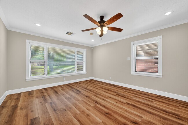 Building Photo - 4038 Cheena Dr