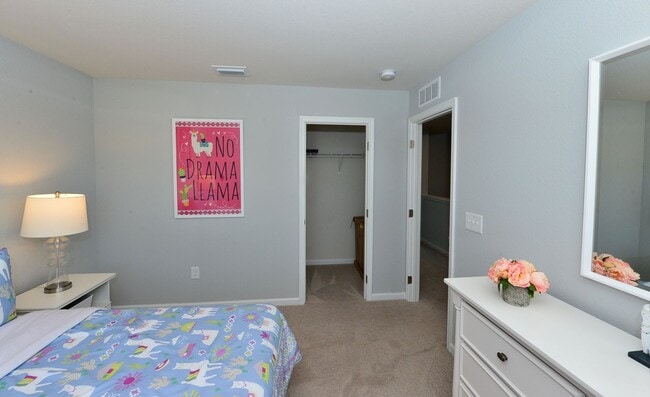 Building Photo - Model Home!