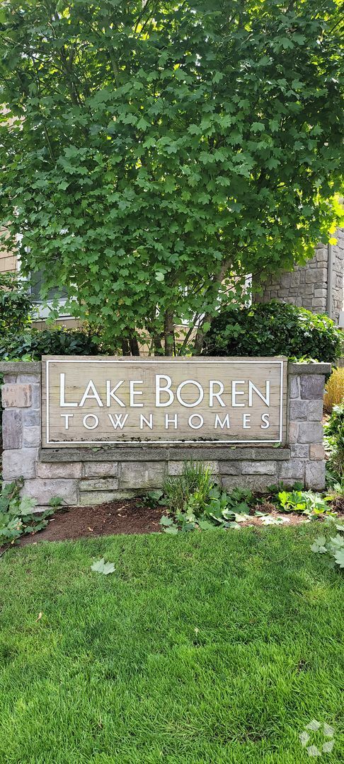 Building Photo - Newcastle Waterfront 2BD 2BA at Lake Boren...