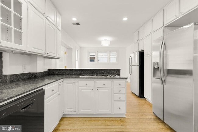 Building Photo - 3717 Legation St NW