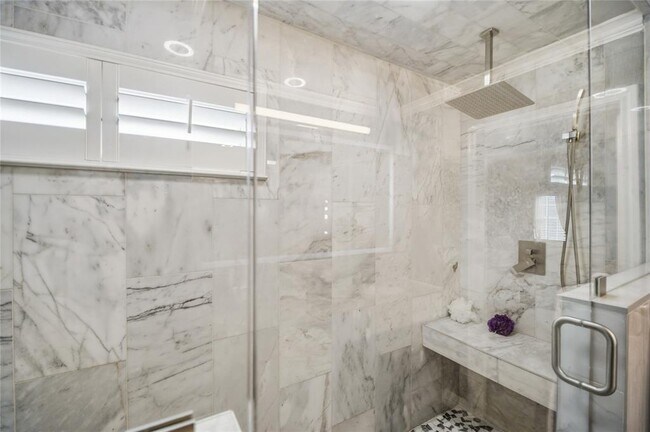 Building Photo - 113 Scarlet Oak Cove