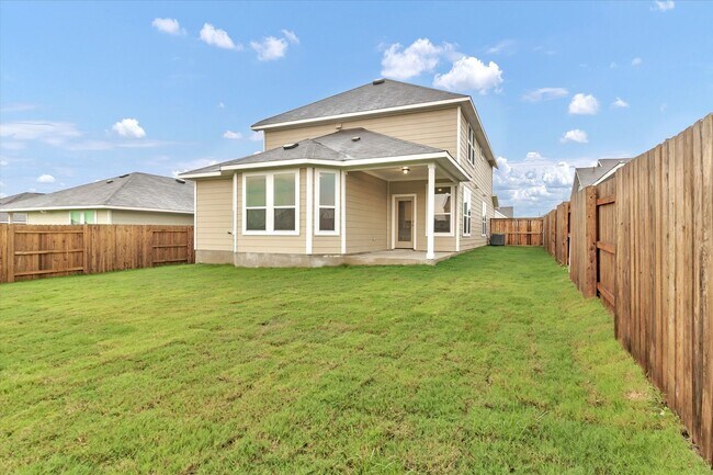 Building Photo - 135 Lyndon Dr