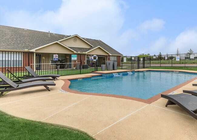 Sparkling Swimming Pool at Limestone Ridge - Limestone Ridge