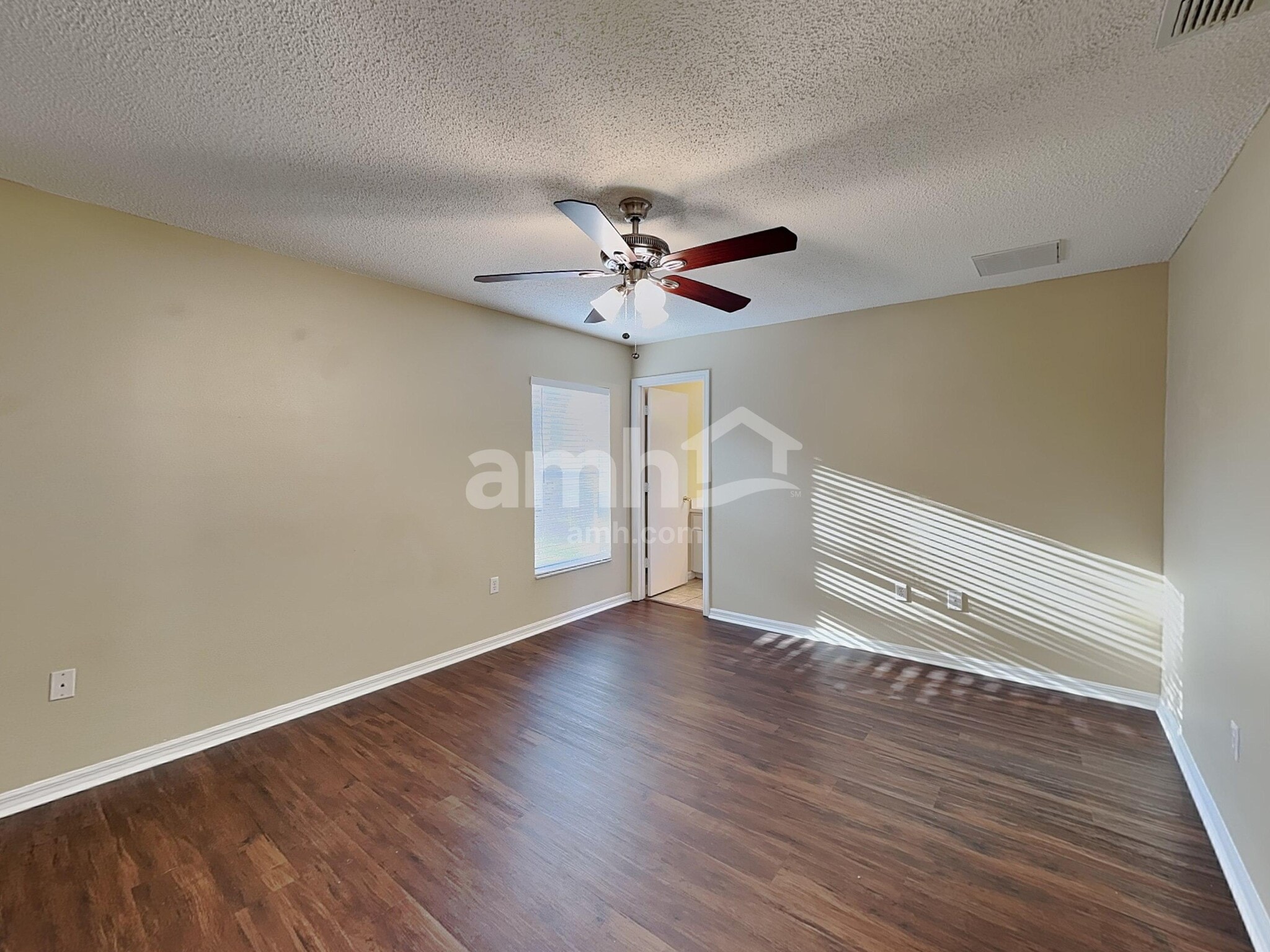 Building Photo - 7831 Chadwick Dr