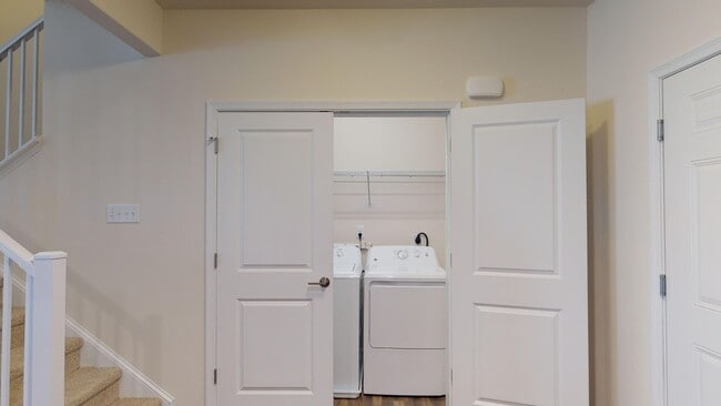 Building Photo - A4X | 1 Bed 1.5 Bath | 1119 sf | $1735 - $1995 | 6 to 15 month lease terms