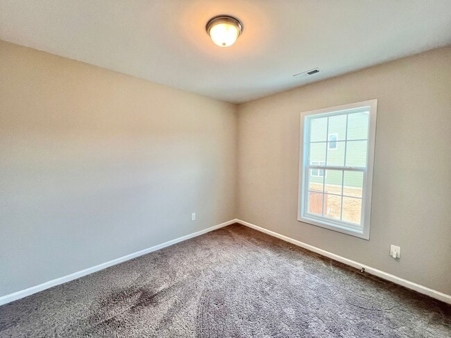 Building Photo - Lovely 4BD, 2.5BA Clayton Home with 1-Car Garage in a Great Location