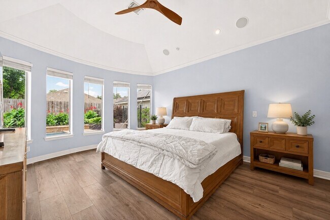 Building Photo - 3510 Artesian Springs Ln